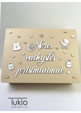 Krikštadėžė su metrikais
